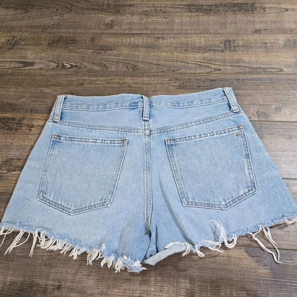 Madewell Relaxed Denim Shorts size 26 cut off light blue wash button closure - Picture 2 of 9